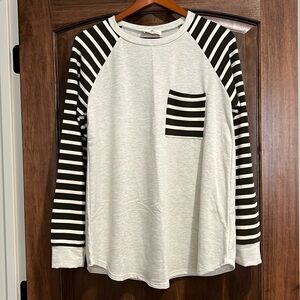 Stripe sleeve tunic top medium